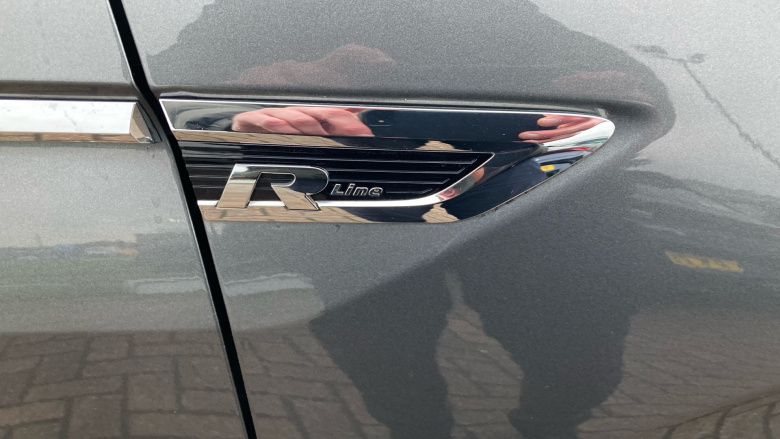 Volkswagen Tiguan 2.0 TDi 150 R-Line 5dr Diesel Estate